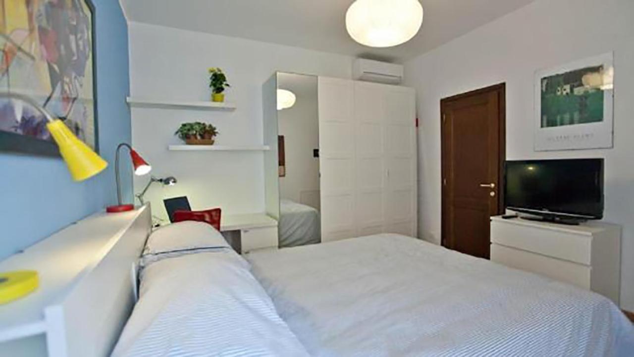 רומא Colosseo Luxury Apartment מראה חיצוני תמונה